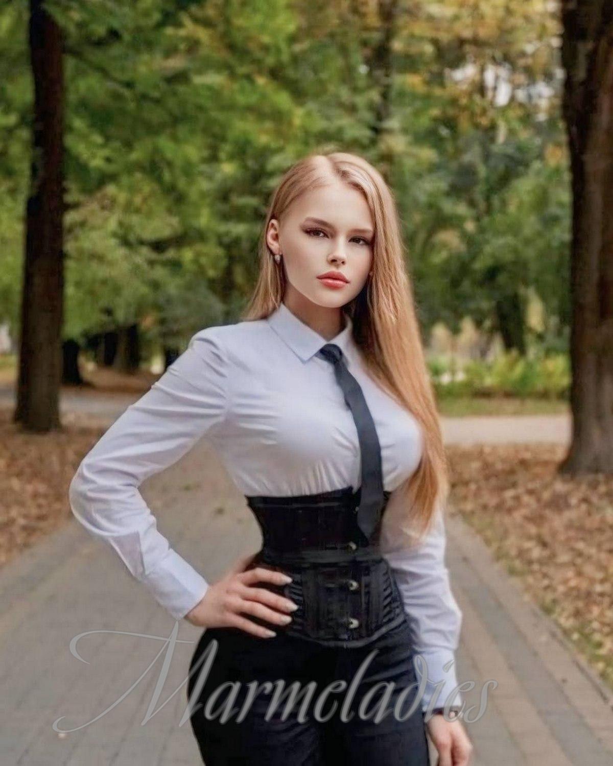 Sexy lady Roksolana, 19 yrs.old from Ivano- Frankovsk, Ukraine