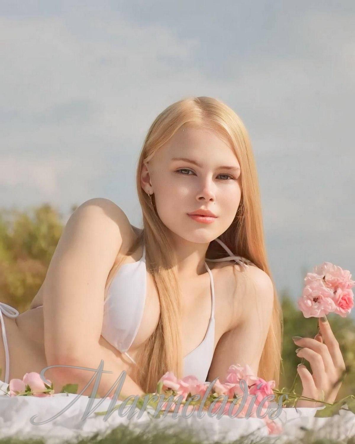 Nice lady Roksolana, 19 yrs.old from Ivano- Frankovsk, Ukraine