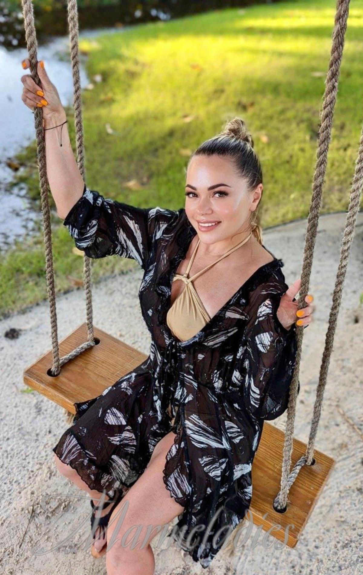 Hot girlfriend Angela, 41 yrs.old from Kharkiv, Ukraine