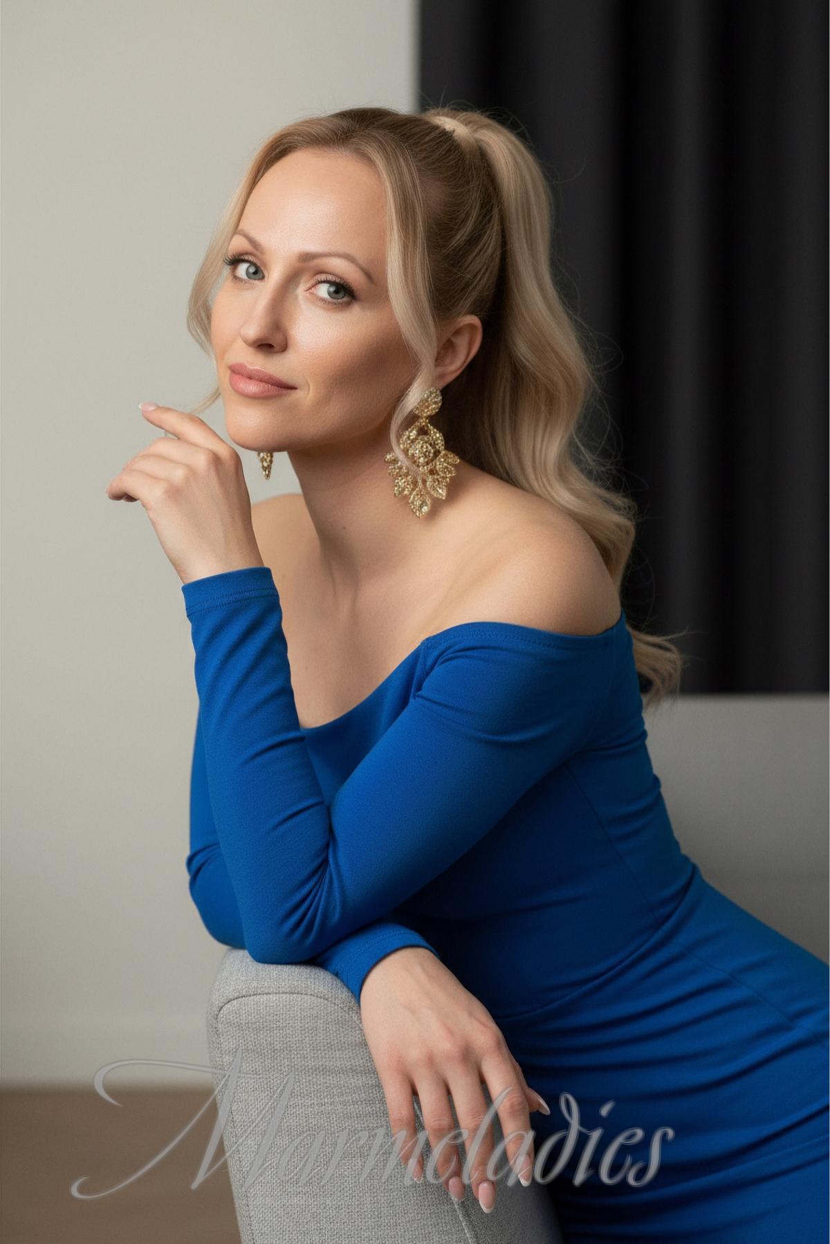 Charming wife Evgenia, 39 yrs.old from Feodosia, Russia