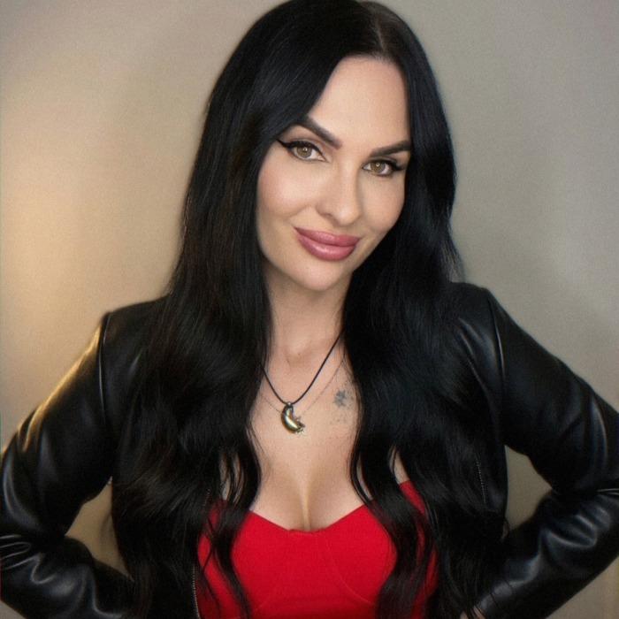 Pretty pen pal Karyna, 37 yrs.old from Kremenchug, Ukraine