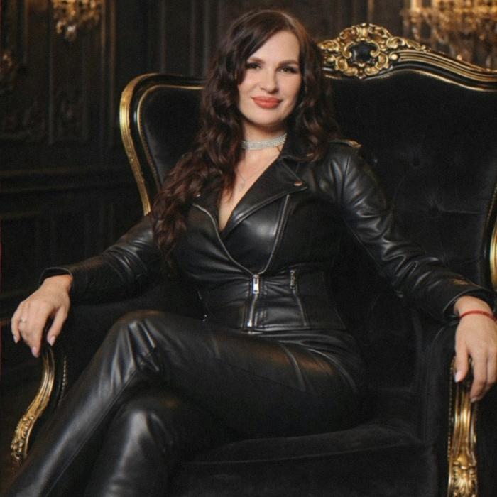 Single pen pal Karyna, 36 yrs.old from Kremenchug, Ukraine