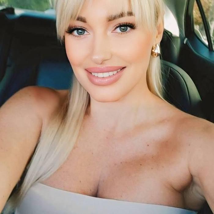 Amazing mail order bride Victoria, 41 yrs.old from Dnipro, Ukraine