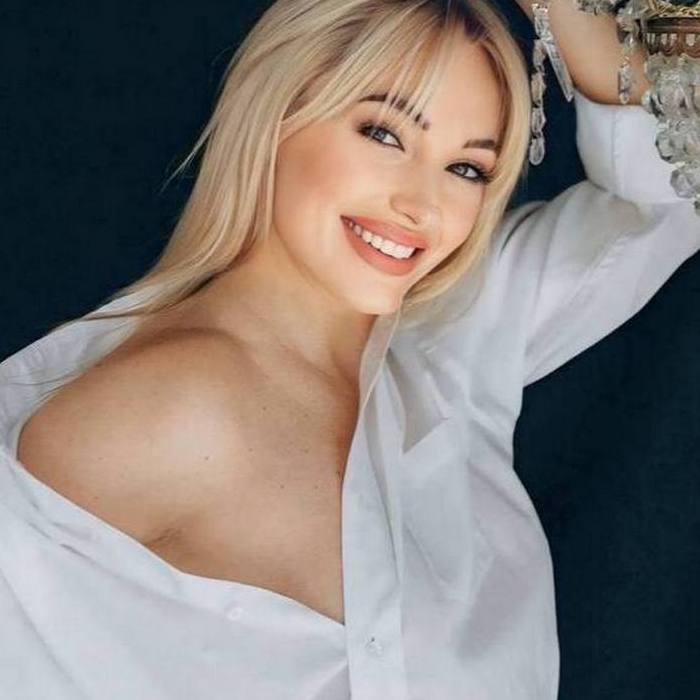 Pretty pen pal Victoria, 41 yrs.old from Dnipro, Ukraine