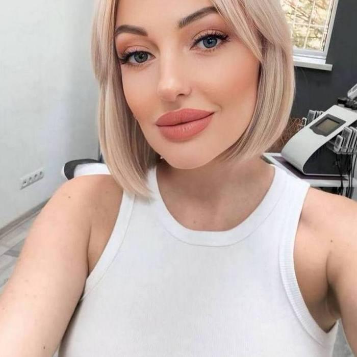 Charming mail order bride Victoria, 41 yrs.old from Dnipro, Ukraine