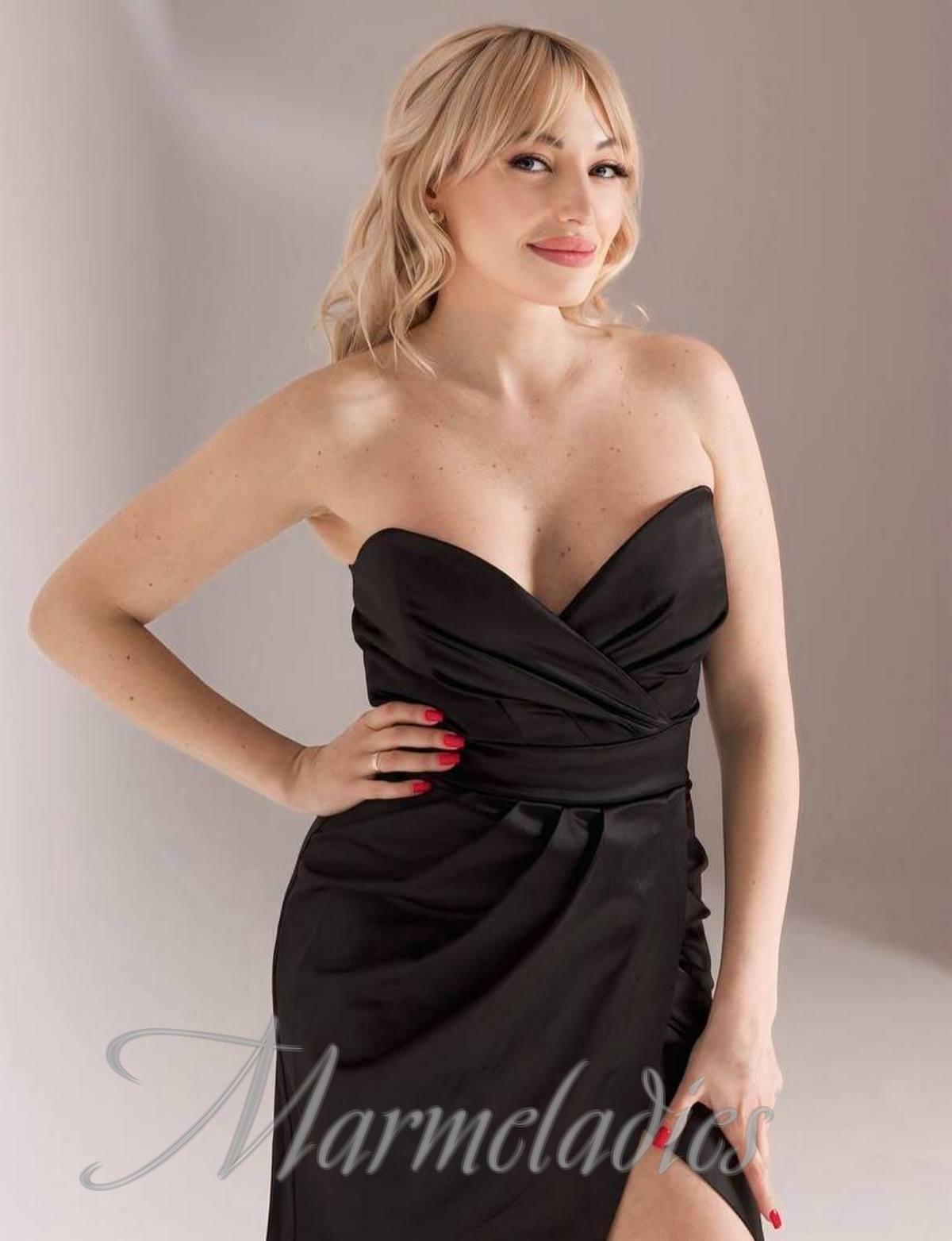 Nice mail order bride Victoria, 41 yrs.old from Dnipro, Ukraine