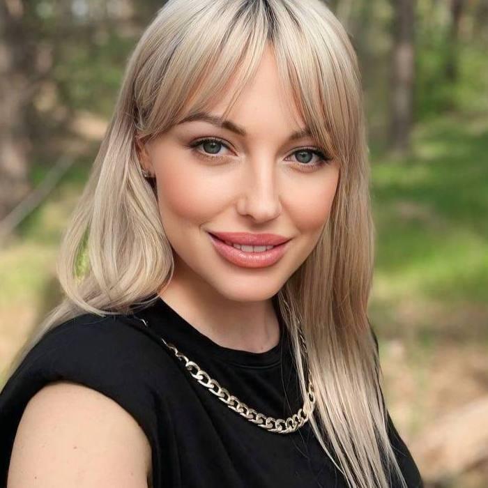 Gorgeous mail order bride Victoria, 41 yrs.old from Dnipro, Ukraine