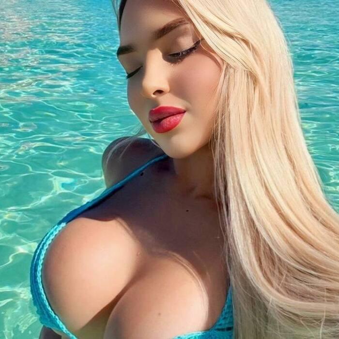 Amazing mail order bride Caroline, 23 yrs.old from Sao Paulo, Brazil