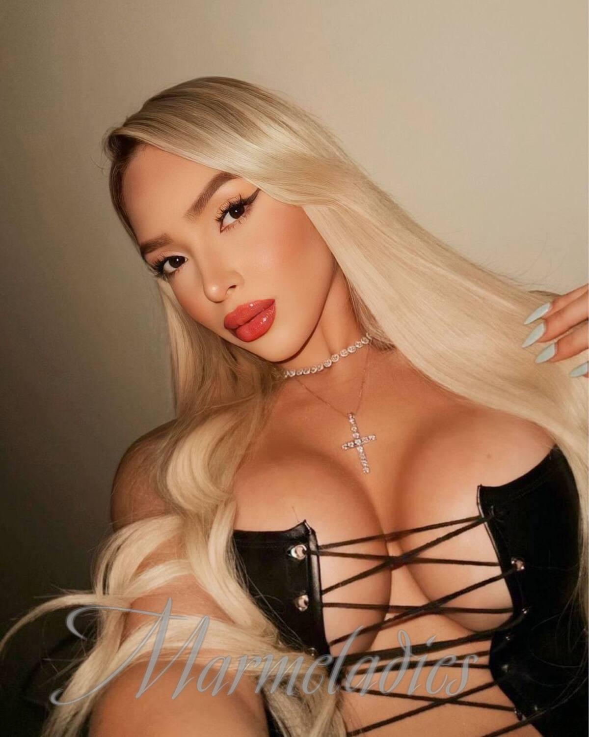 Gorgeous mail order bride Caroline, 23 yrs.old from Sao Paulo, Brazil