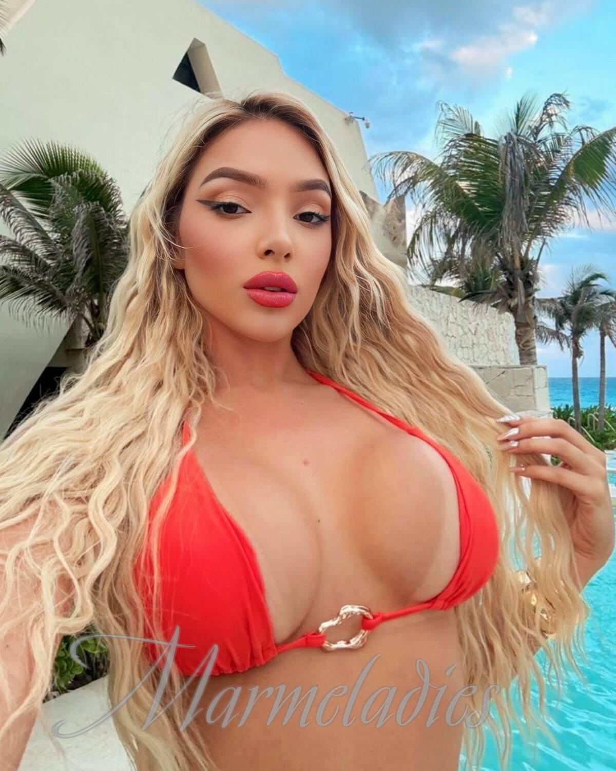 Single mail order bride Caroline, 23 yrs.old from Sao Paulo, Brazil