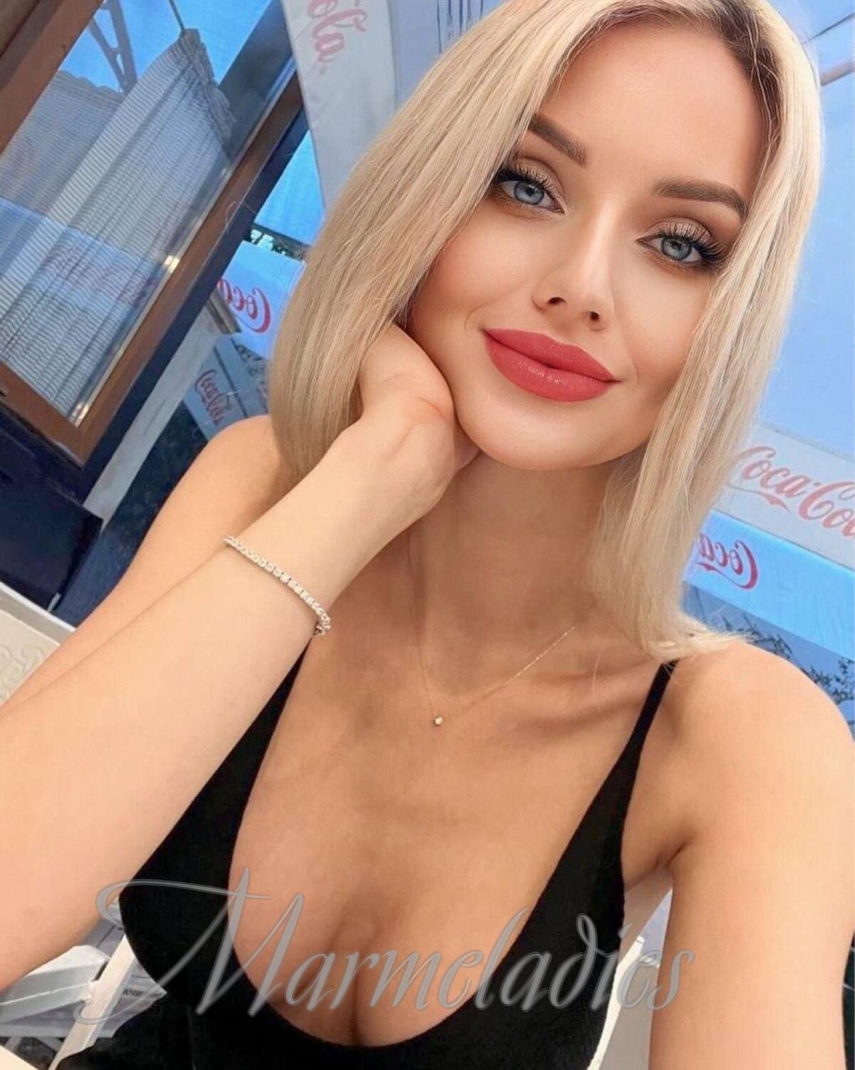 Pretty bride Julianna, 33 yrs.old from Brussel, Belgium