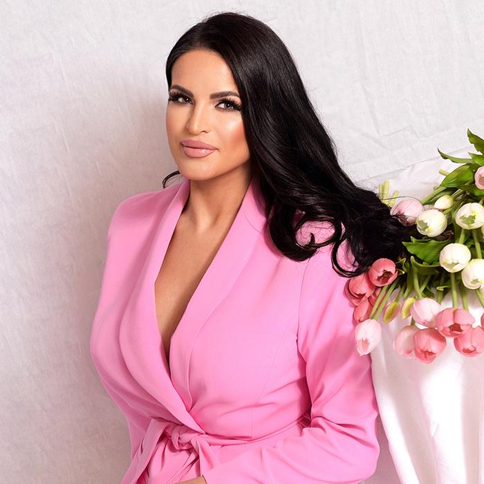 Gorgeous woman Alina, 40 yrs.old from Kharkiv, Ukraine Gorgeous woman Alina, 40 yrs.old from Kharkiv, Ukraine