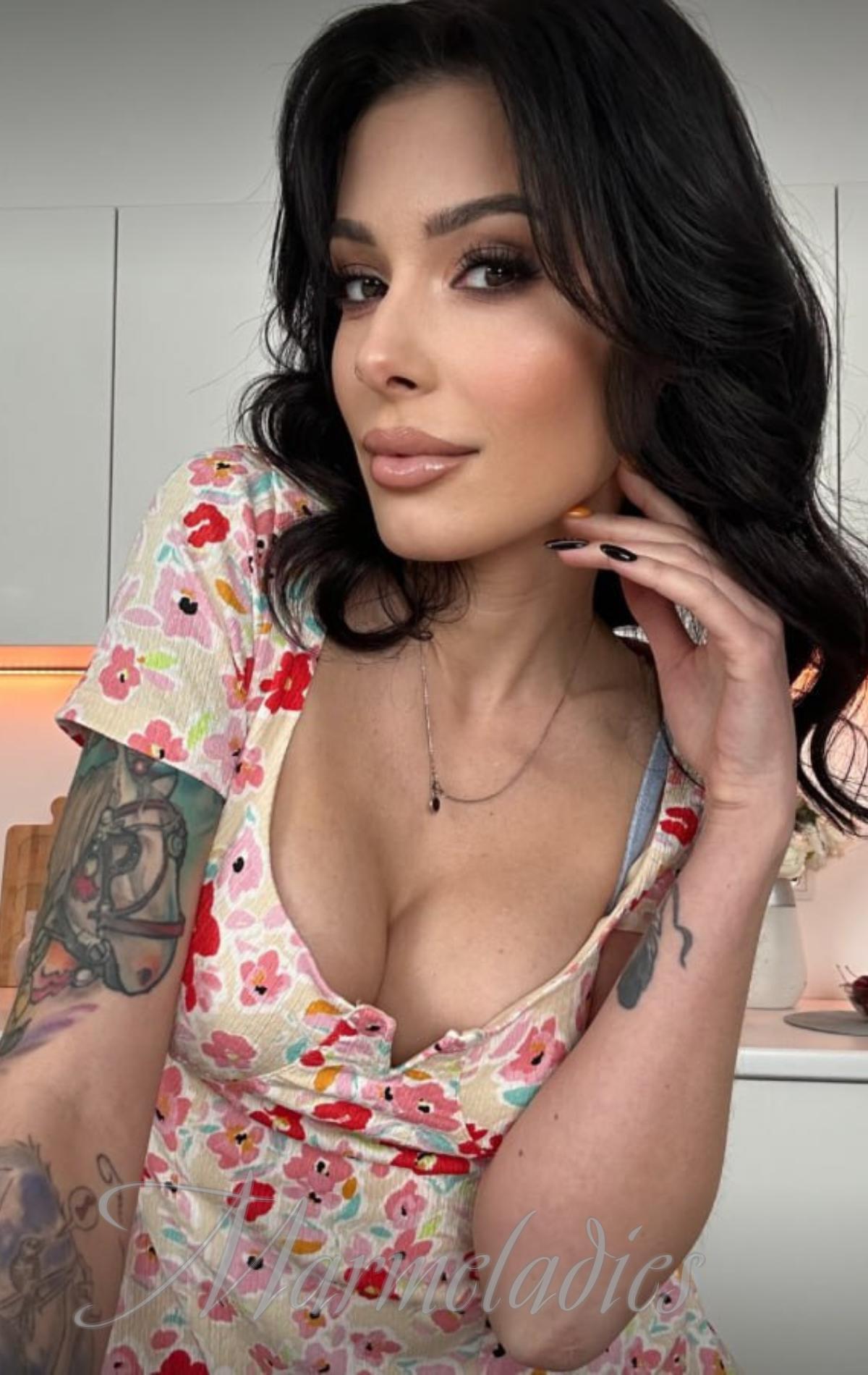 Charming woman Anna, 35 yrs.old from Kiev, Ukraine