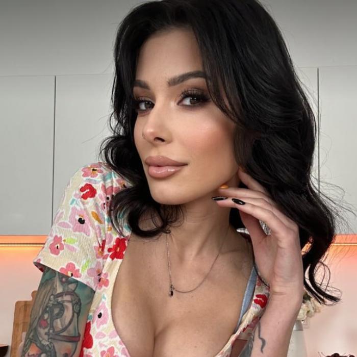 Charming woman Anna, 35 yrs.old from Kiev, Ukraine