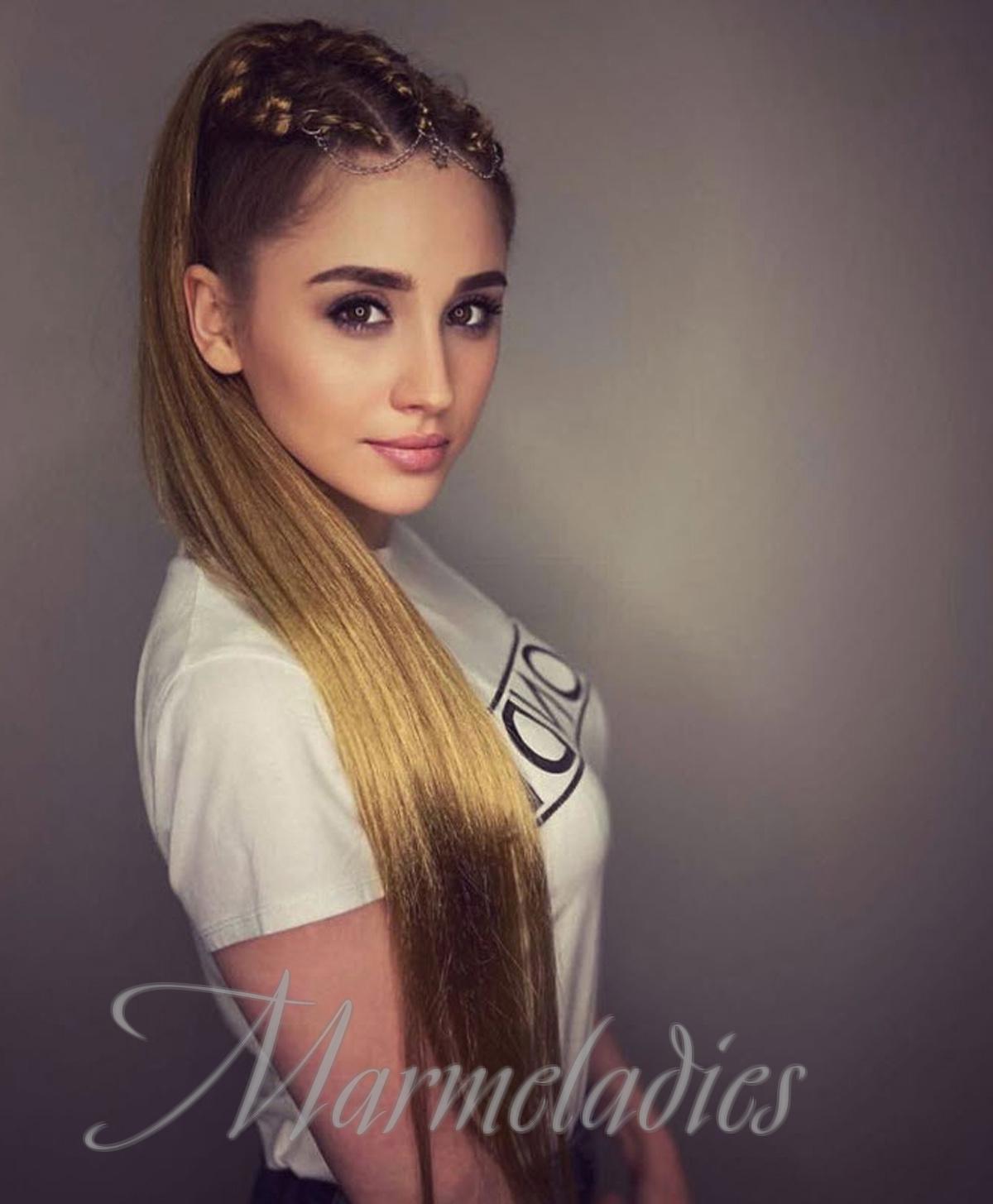 Single lady Elina, 30 yrs.old from Tiraspol, Moldova