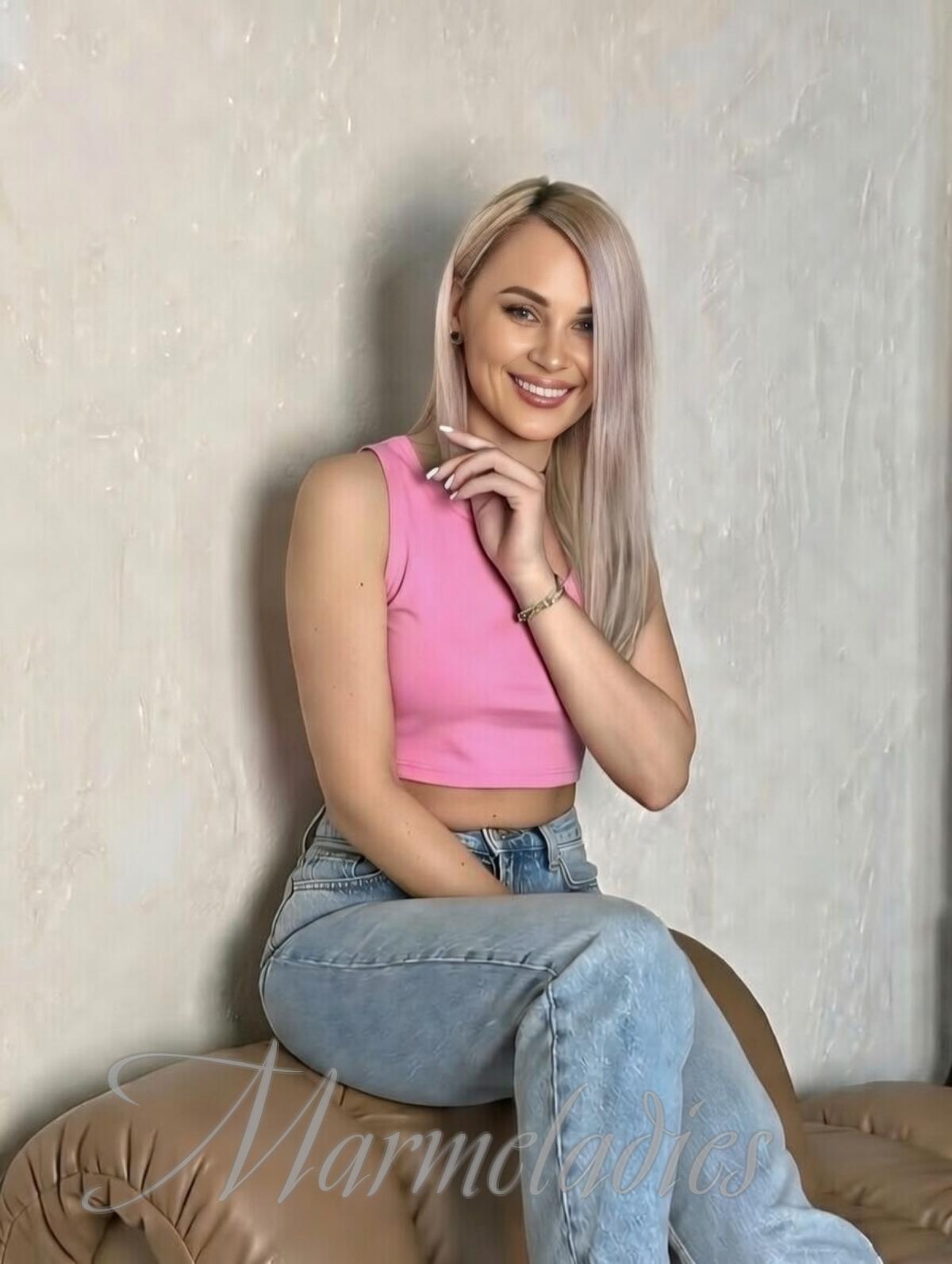 Amazing miss Halyna, 44 yrs.old from Odessa, Ukraine