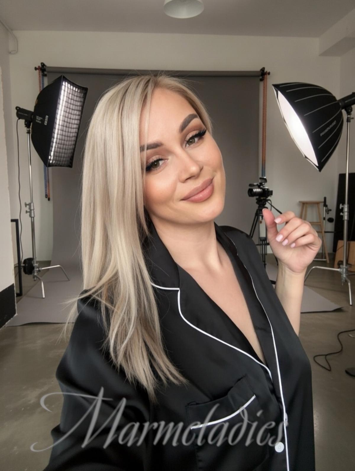 Single miss Halyna, 44 yrs.old from Odessa, Ukraine