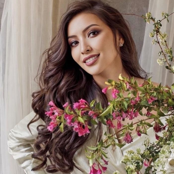 Gorgeous wife Madina, 34 yrs.old from Almaty, Kazakhstan