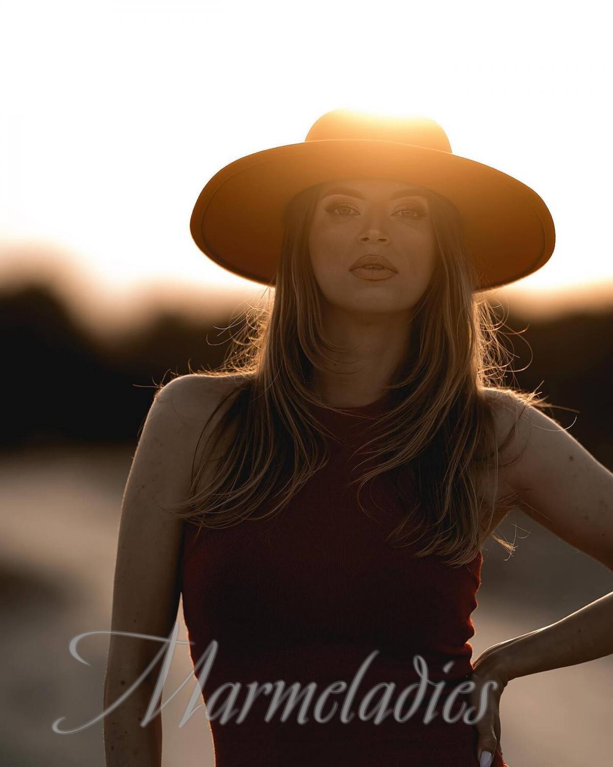 Amazing wife Angelina, 34 yrs.old from Lutsk, Ukraine