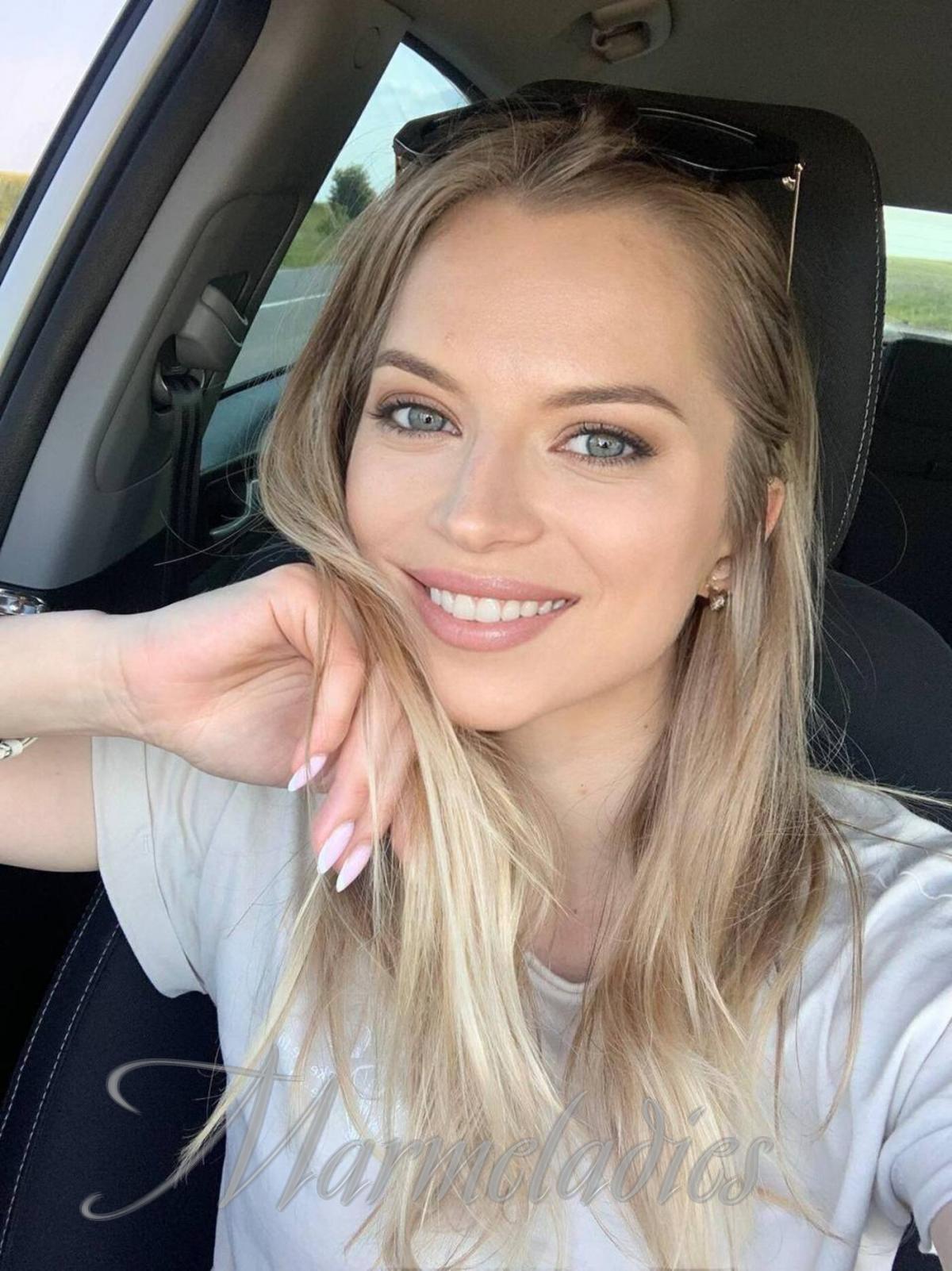 Hot girlfriend Angelina, 34 yrs.old from Lutsk, Ukraine