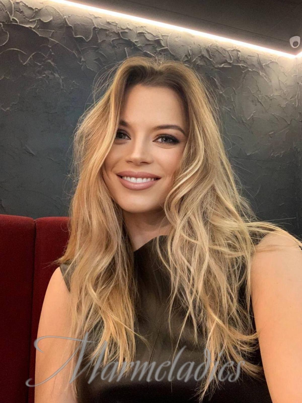 Pretty girlfriend Angelina, 34 yrs.old from Lutsk, Ukraine