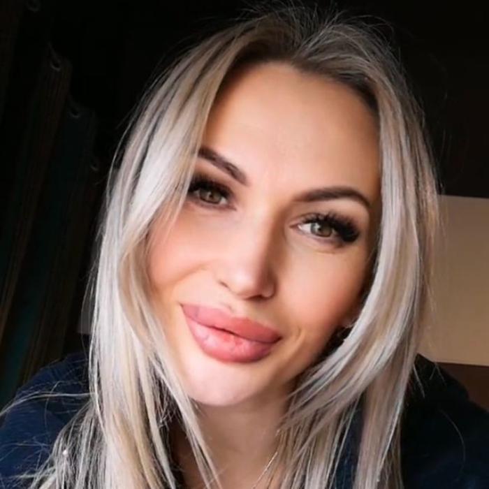 Pretty pen pal Elena, 45 yrs.old from Kremenchuk, Ukraine