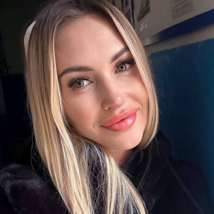 Gorgeous mail order bride Elena, 45 yrs.old from Kremenchuk, Ukraine