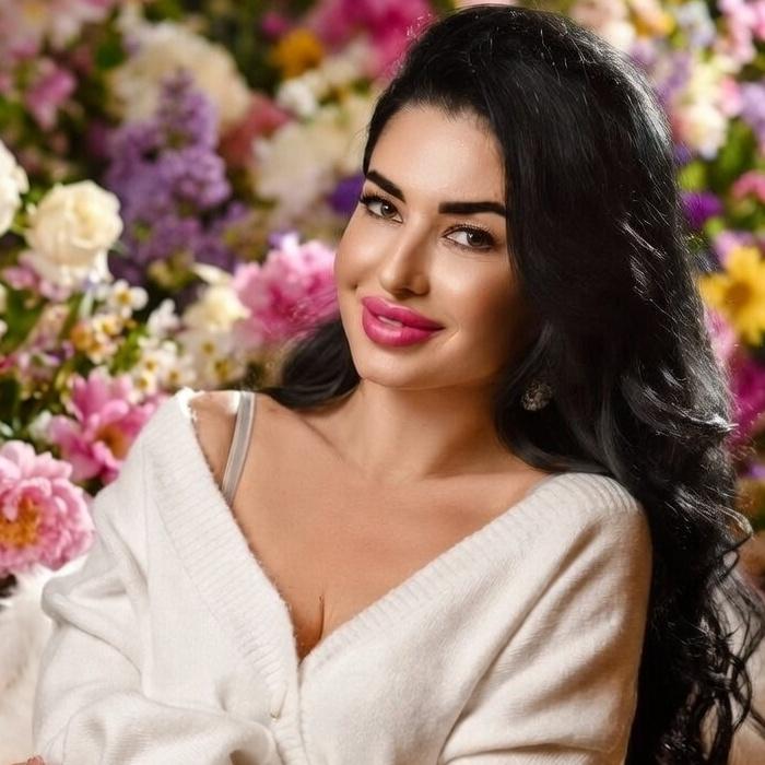 Pretty mail order bride Oksana, 44 yrs.old from Lviv, Ukraine