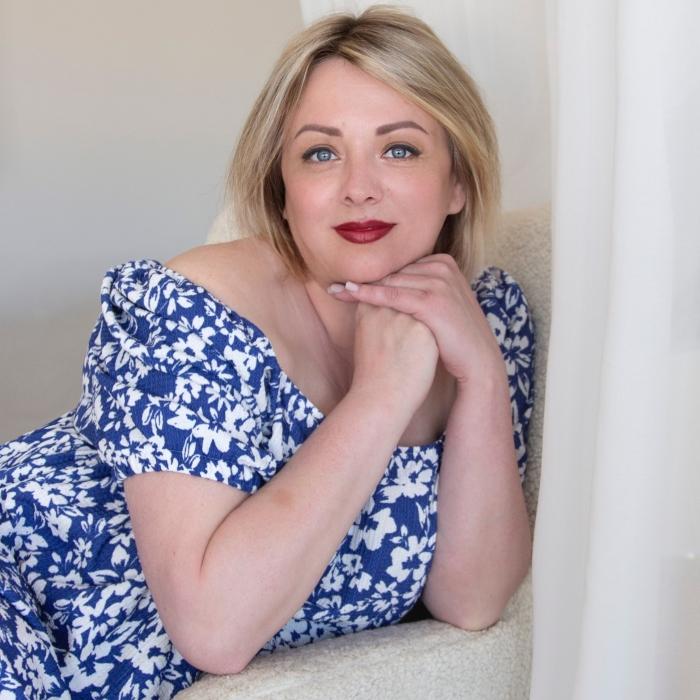 Charming bride Alina, 37 yrs.old from Odessa, Ukraine