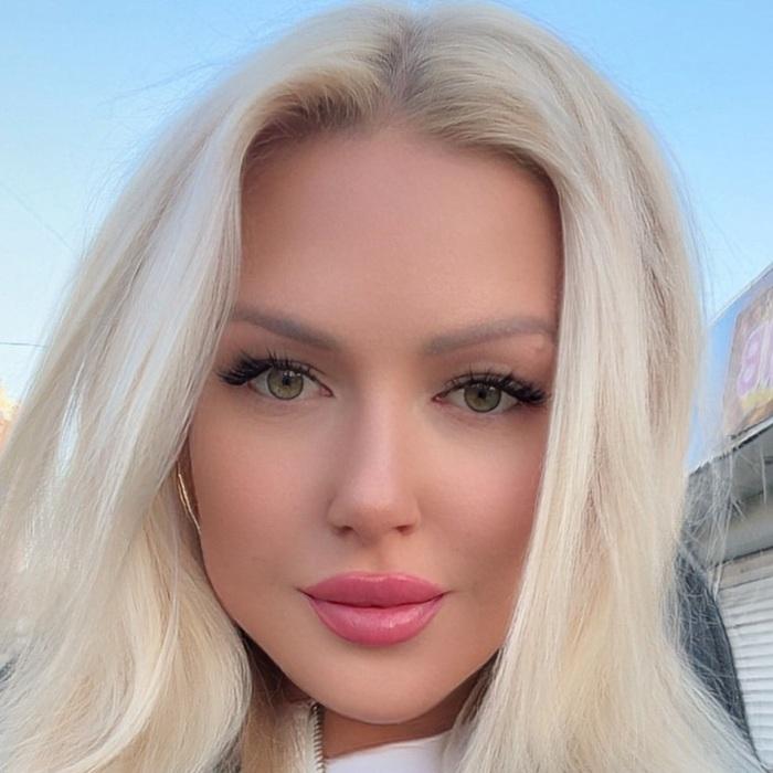 Nice girlfriend Yulia, 35 yrs.old from Kiev, Ukraine