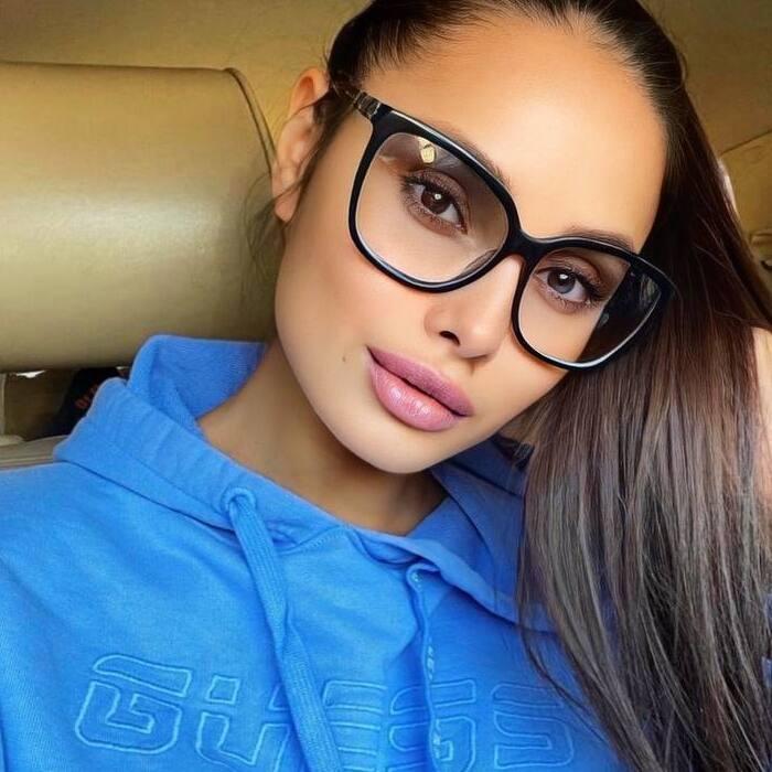 Gorgeous wife Yana, 34 yrs.old from Zaporozhye, Ukraine