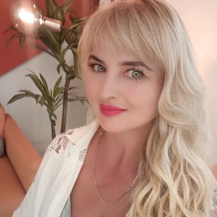 Charming mail order bride Natalia, 52 yrs.old from Lutsk, Ukraine