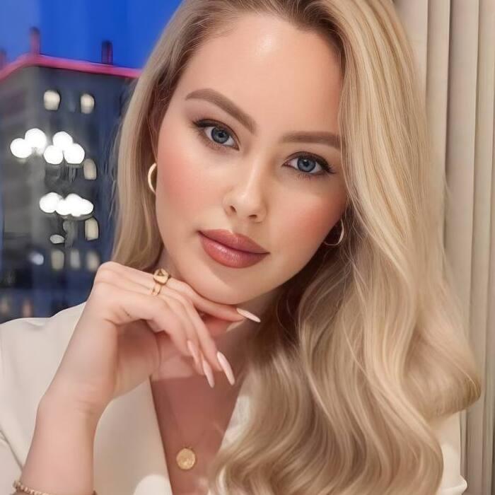 Beautiful wife Victoria, 28 yrs.old from Yuzhnoukrainsk, Ukraine