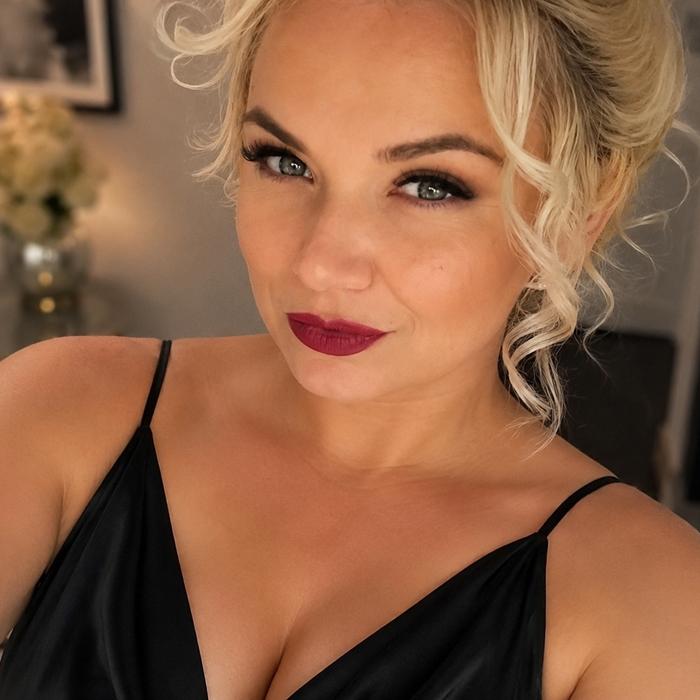 Pretty pen pal Ekaterina, 33 yrs.old from Eastern Europe Pretty pen pal Ekaterina, 33 yrs.old from Eastern Europe