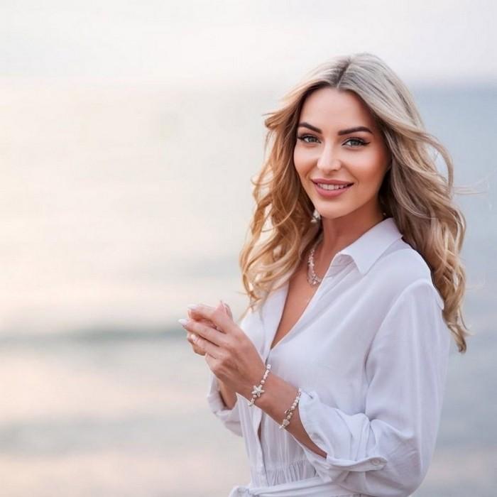 Gorgeous wife Alexandra, 33 yrs.old from Valencia, Spain Gorgeous wife Alexandra, 33 yrs.old from Valencia, Spain