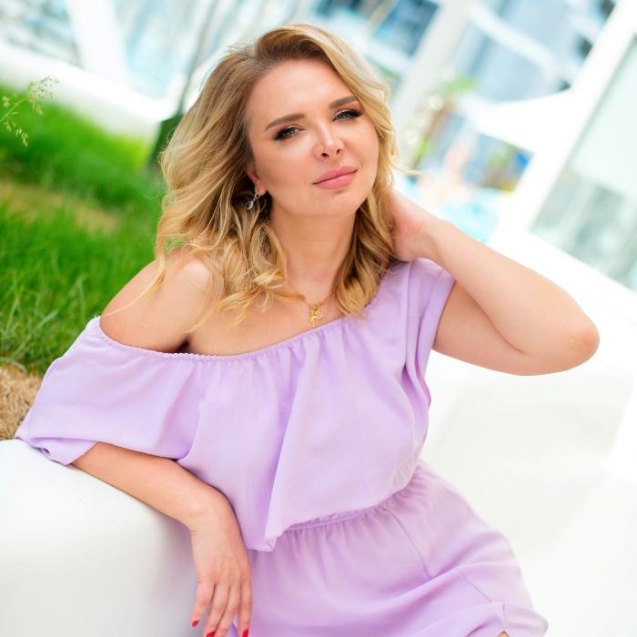 Nice wife Nataliya, 43 yrs.old from Odessa, Ukraine