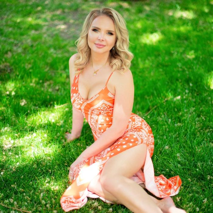 Gorgeous wife Nataliya, 43 yrs.old from Odessa, Ukraine