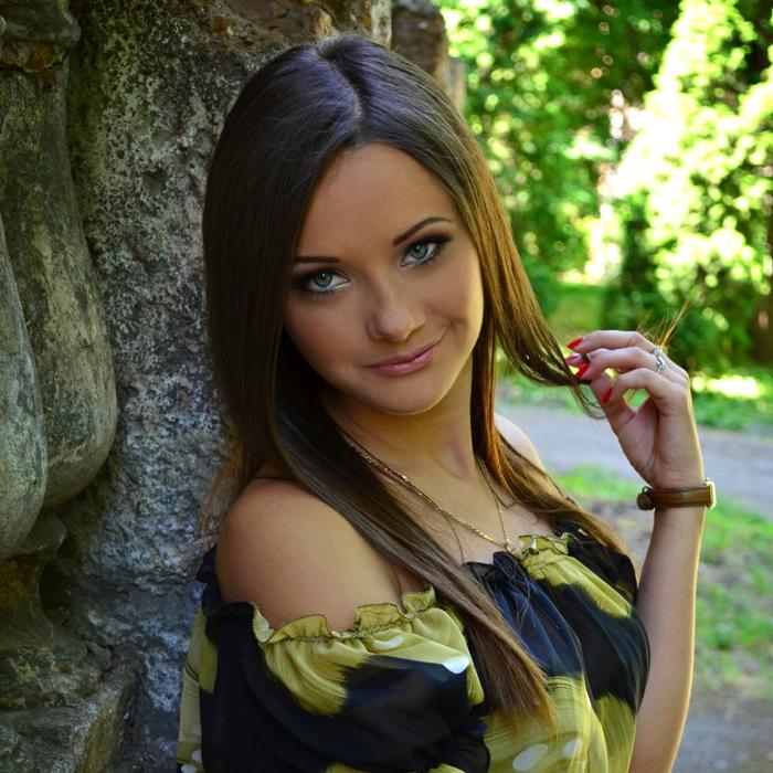Single wife Yana, 36 yrs.old from Odessa, Ukraine
