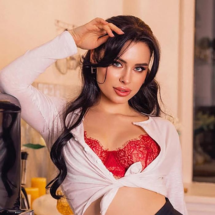 Pretty wife Olga, 27 yrs.old from Bender, Moldova