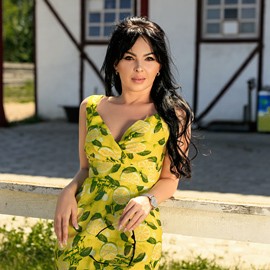 Gorgeous bride Kristina, 37 yrs.old from Kishinev, Moldova