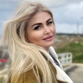 Gorgeous pen pal Anjelika, 44 yrs.old from Bakhchisaray, Russia