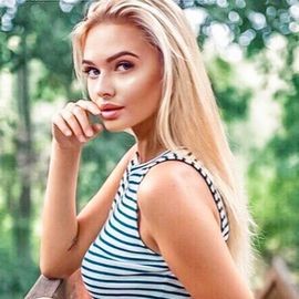 Gorgeous bride Alena, 27 yrs.old from Moscow, Russia