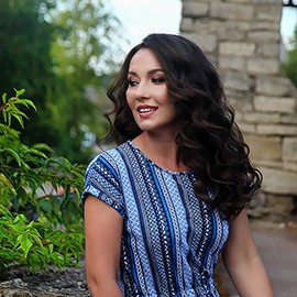Gorgeous bride Olesya, 41 yrs.old from Pskov, Russia